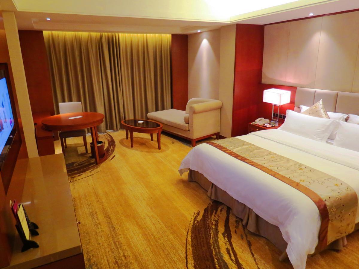 Rongjiang Hotel Jieyang Extérieur photo