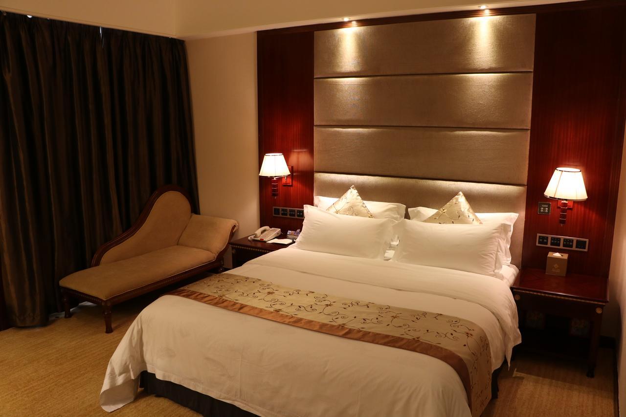 Rongjiang Hotel Jieyang Extérieur photo