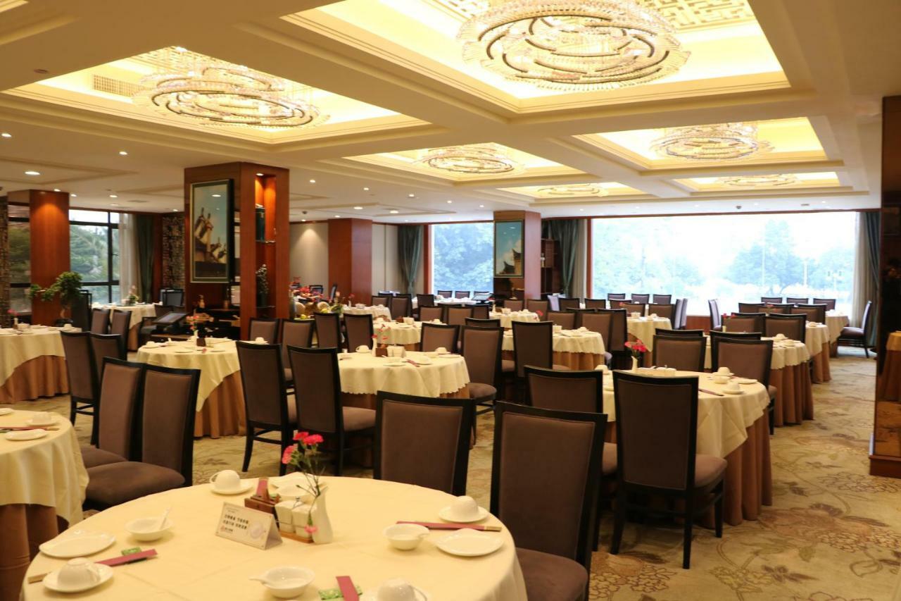 Rongjiang Hotel Jieyang Extérieur photo